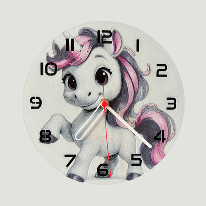 Sevimli Unicorn – Dekoratif Masaüstü & Duvar Saati